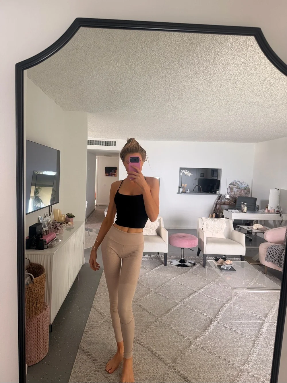 ALO Yoga Light Beige Ribbed Leggings